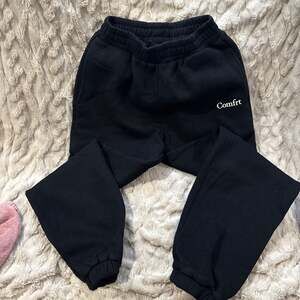Comfrt Cloud Jogger Sweatpants in Black Small